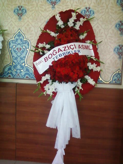 esenyurt-kirmizi-beyaz-celenk